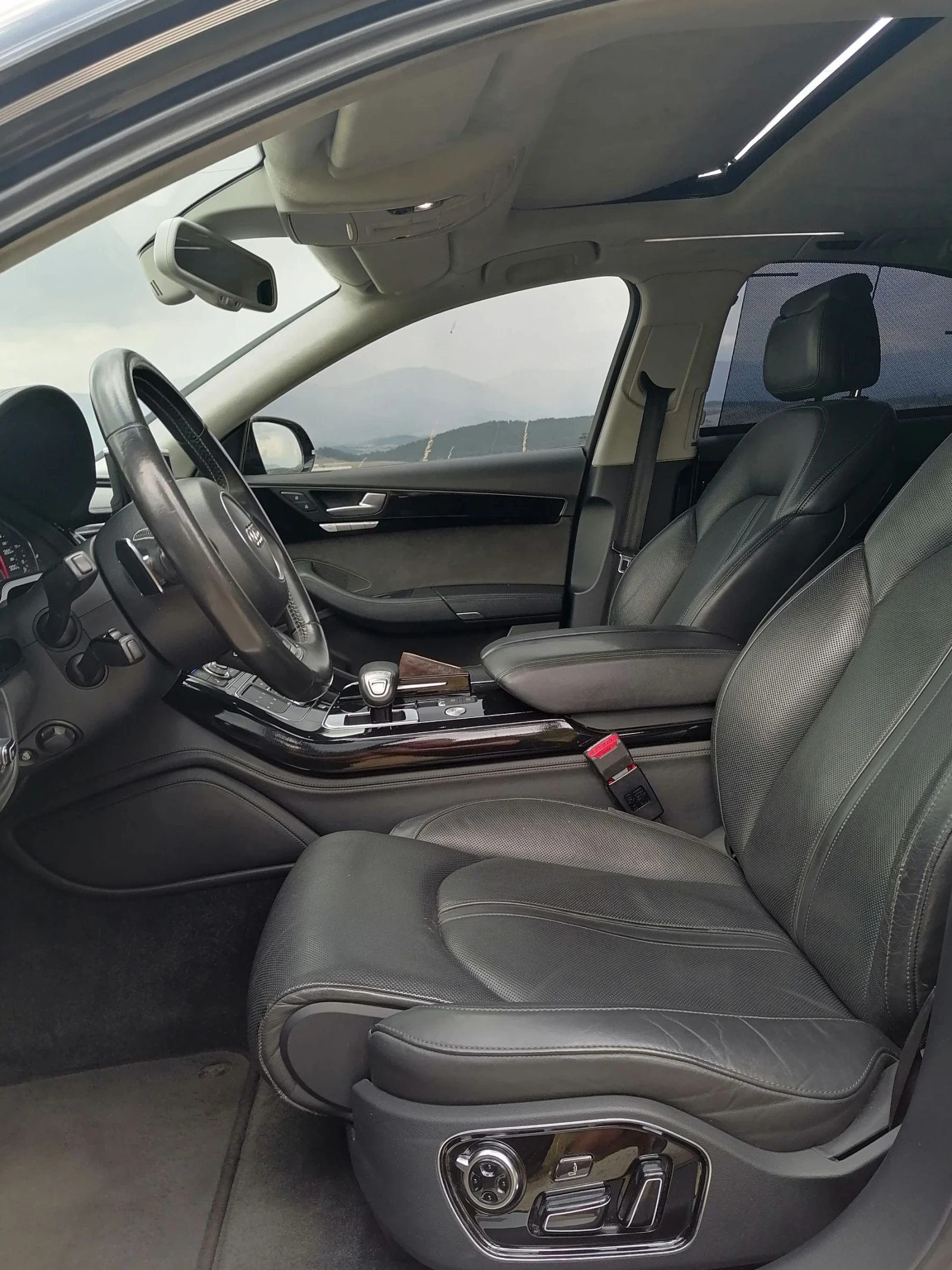 Audi A8 4.2TDI/BlackEdition/FullLED , снимка 10 - Автомобили и джипове - 55597454