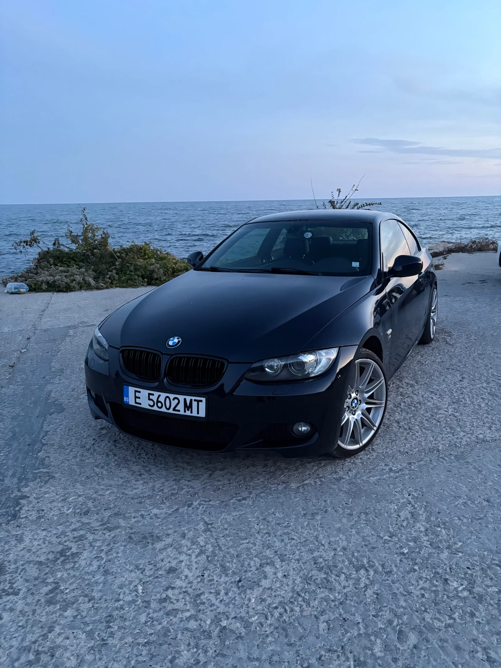 BMW 330 X-drive, снимка 16 - Автомобили и джипове - 56516520