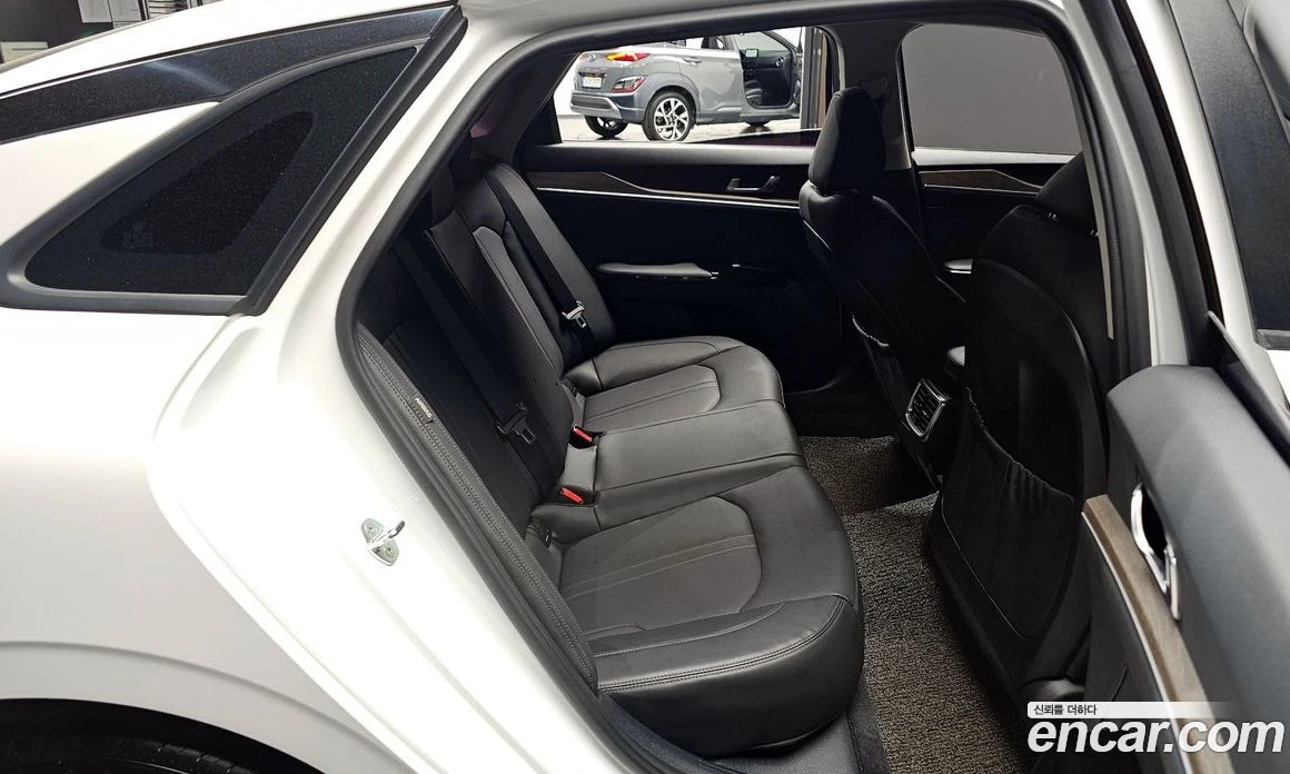 Kia K5 1.6 Turbo Noblesse, снимка 11 - Автомобили и джипове - 56157281