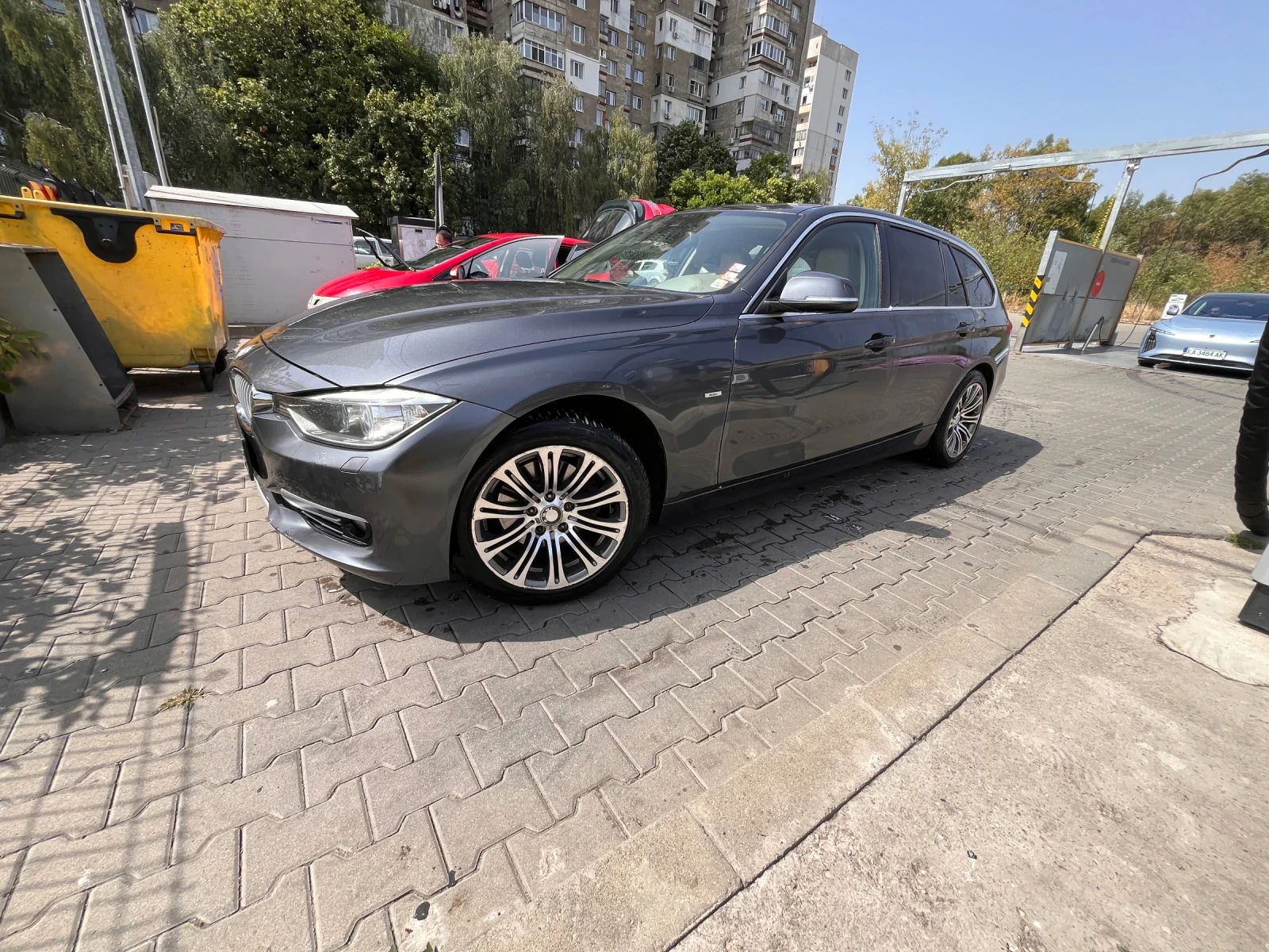 BMW 320