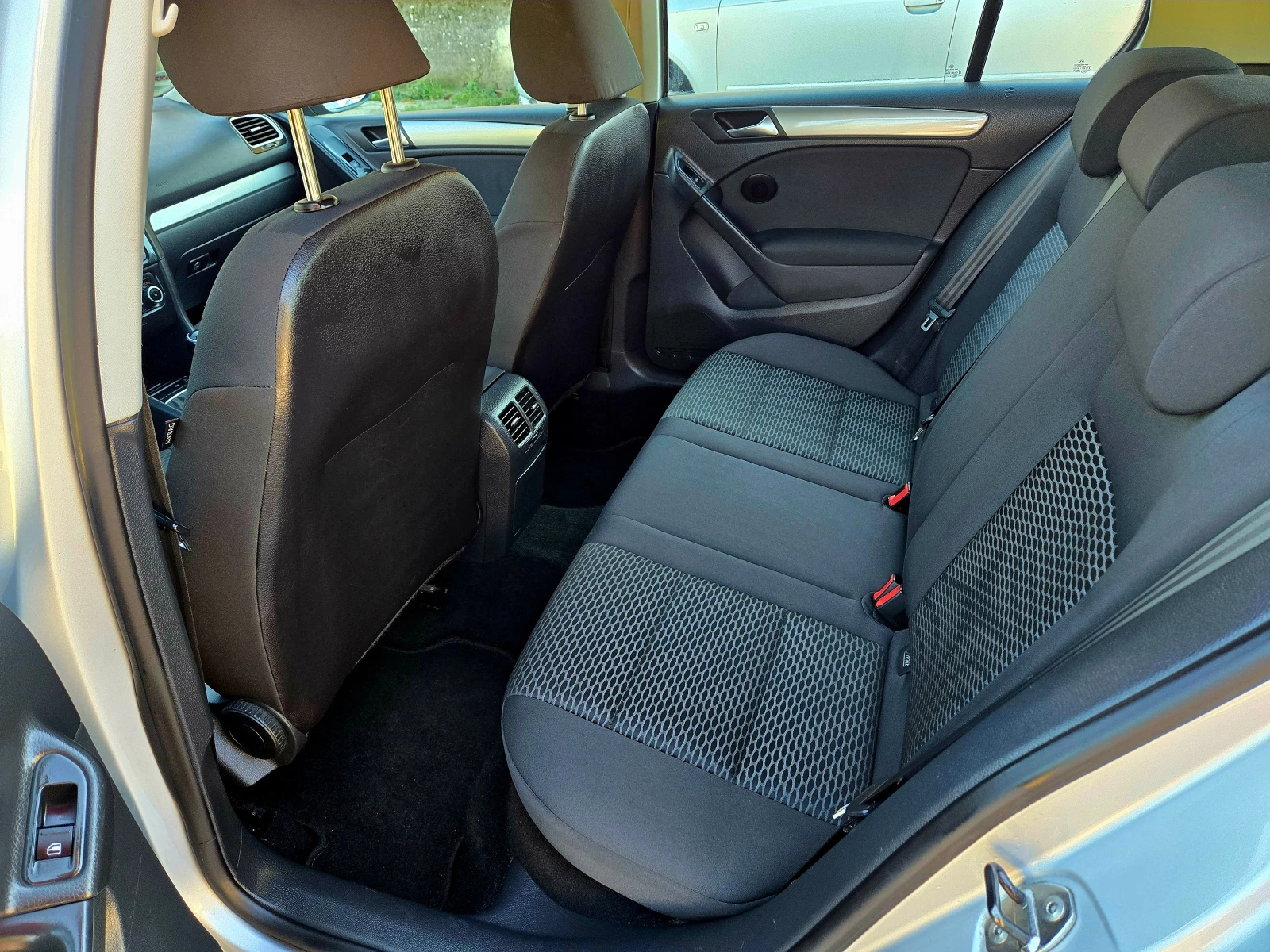 VW Golf 2.0 TDI 110�� ��������  | Mobile.bg � ����������� 10
