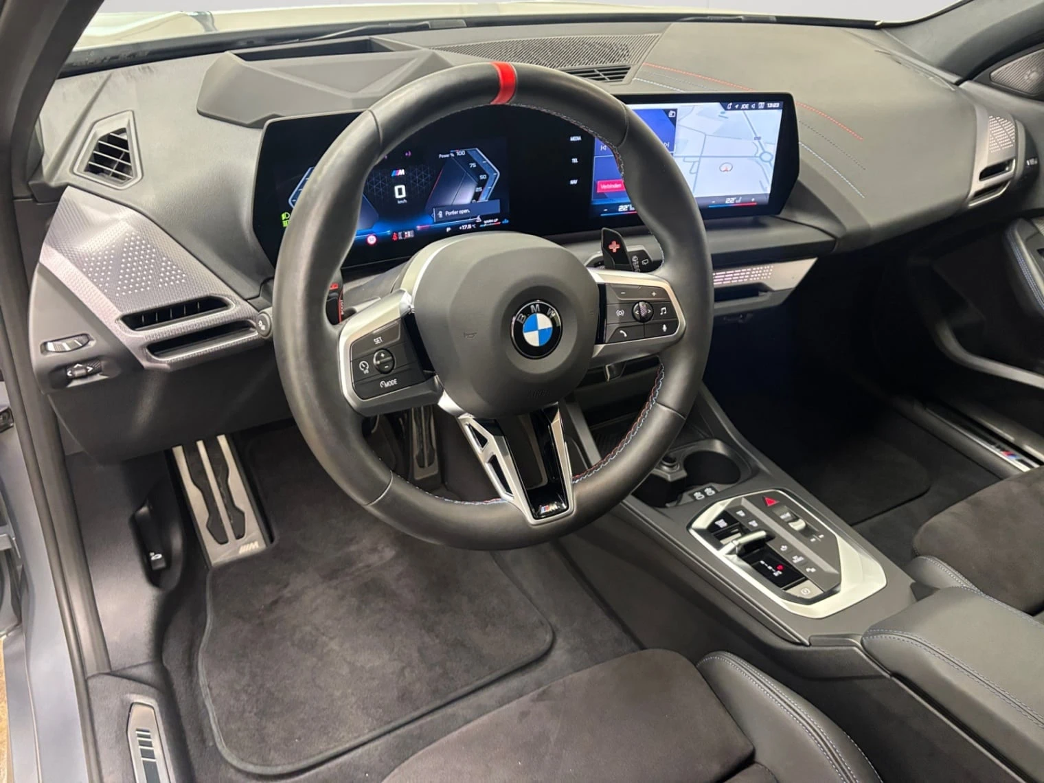 BMW 135 xDrive Leather LED Navi HeadUp, снимка 7 - Автомобили и джипове - 56725598