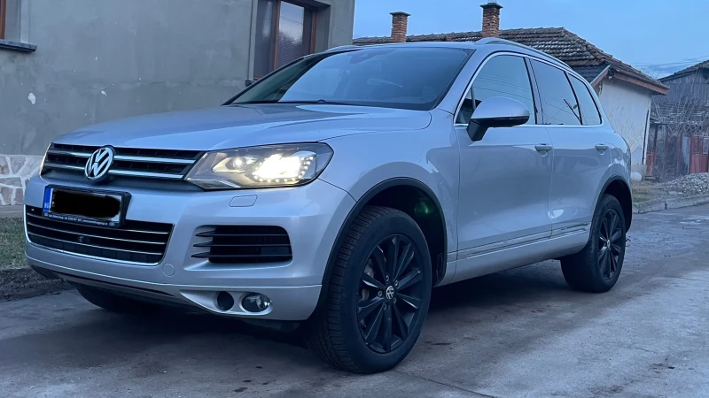 VW Touareg, снимка 1 - Автомобили и джипове - 48542869