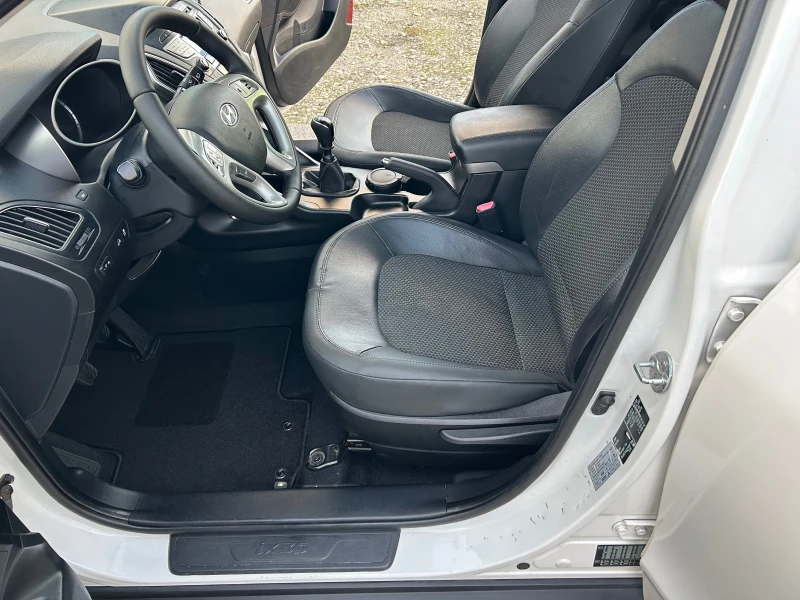 Hyundai IX35 1.7 CRDI ПАНОРАМА* КОЖА* ПОДГРЕВ, снимка 11 - Автомобили и джипове - 52483826