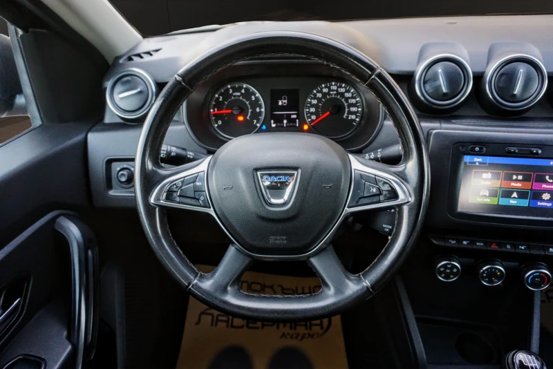 Dacia Duster 1.5dCi 4X4 COMFORT EDITION, снимка 8 - Автомобили и джипове - 52614434