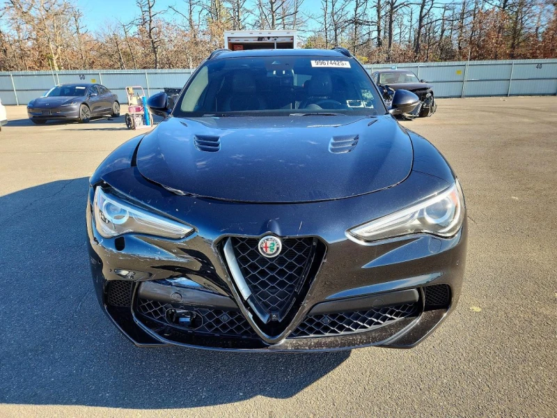 Alfa Romeo Stelvio * Quadrifoglio* Panorama* Full* , снимка 5 - Автомобили и джипове - 53580526