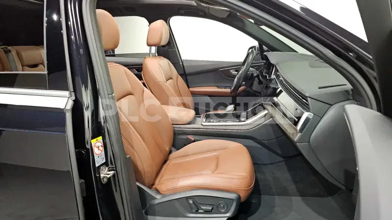 Audi Q7 MATRIX LED  /  DISTRONIC / ЦЕНА ДО БЪЛГАРИЯ, снимка 11 - Автомобили и джипове - 55407515