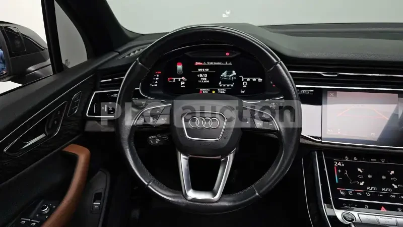 Audi Q7 MATRIX LED  /  DISTRONIC / ЦЕНА ДО БЪЛГАРИЯ, снимка 14 - Автомобили и джипове - 55407515