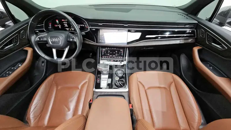 Audi Q7 MATRIX LED  /  DISTRONIC / ЦЕНА ДО БЪЛГАРИЯ, снимка 7 - Автомобили и джипове - 55407515