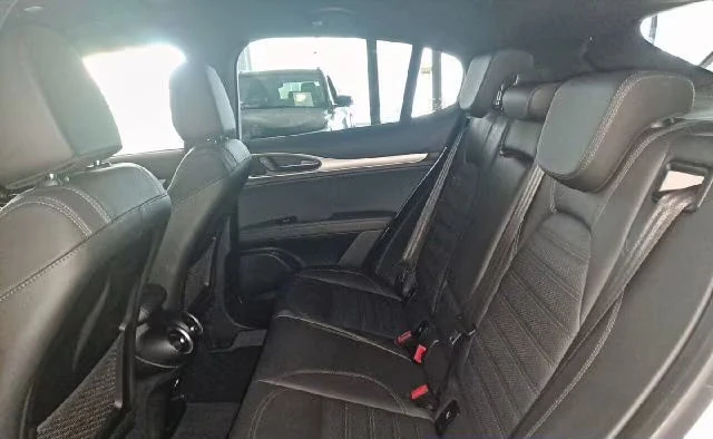 Alfa Romeo Stelvio 2.0/280HP/Q4/VELOCE/CAM/ACC/NAVI/LED/709z, снимка 12 - Автомобили и джипове - 55559885