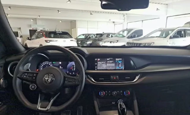Alfa Romeo Stelvio 2.0/280HP/Q4/VELOCE/CAM/ACC/NAVI/LED/709z, снимка 10 - Автомобили и джипове - 55559885