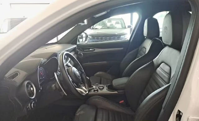 Alfa Romeo Stelvio 2.0/280HP/Q4/VELOCE/CAM/ACC/NAVI/LED/709z, снимка 11 - Автомобили и джипове - 55559885