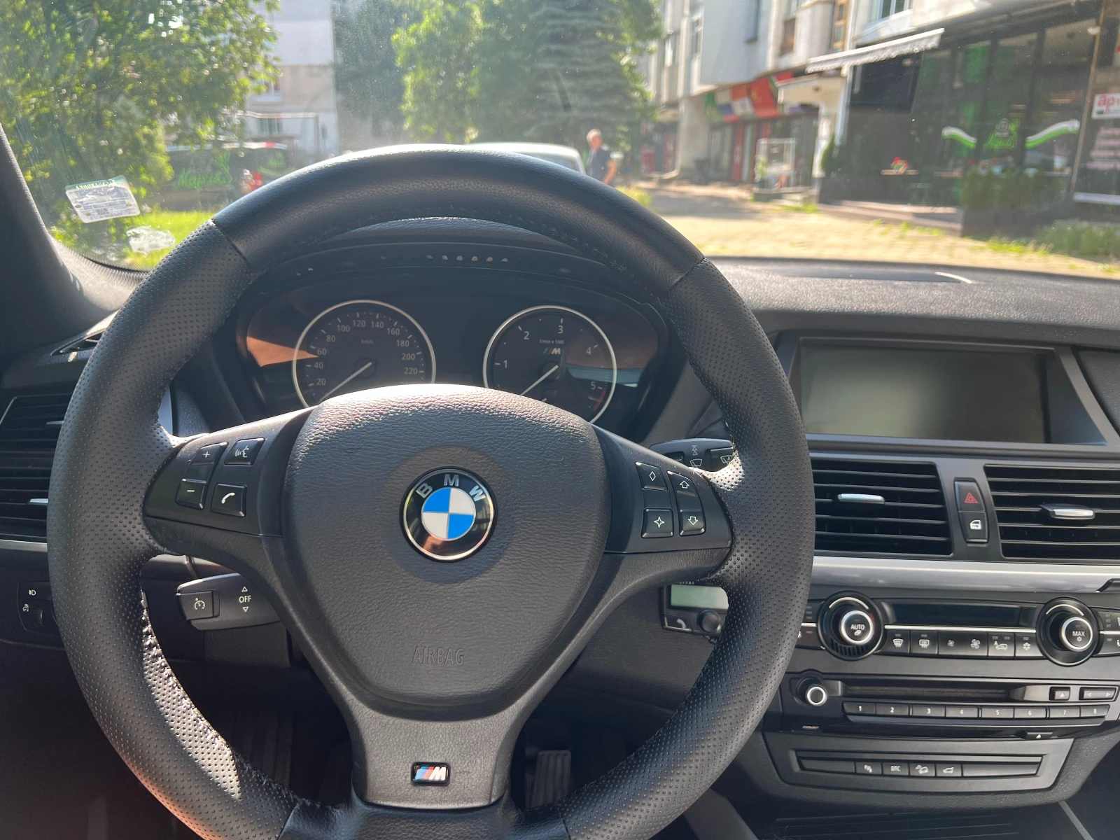 BMW X5 E70 - изображение 3