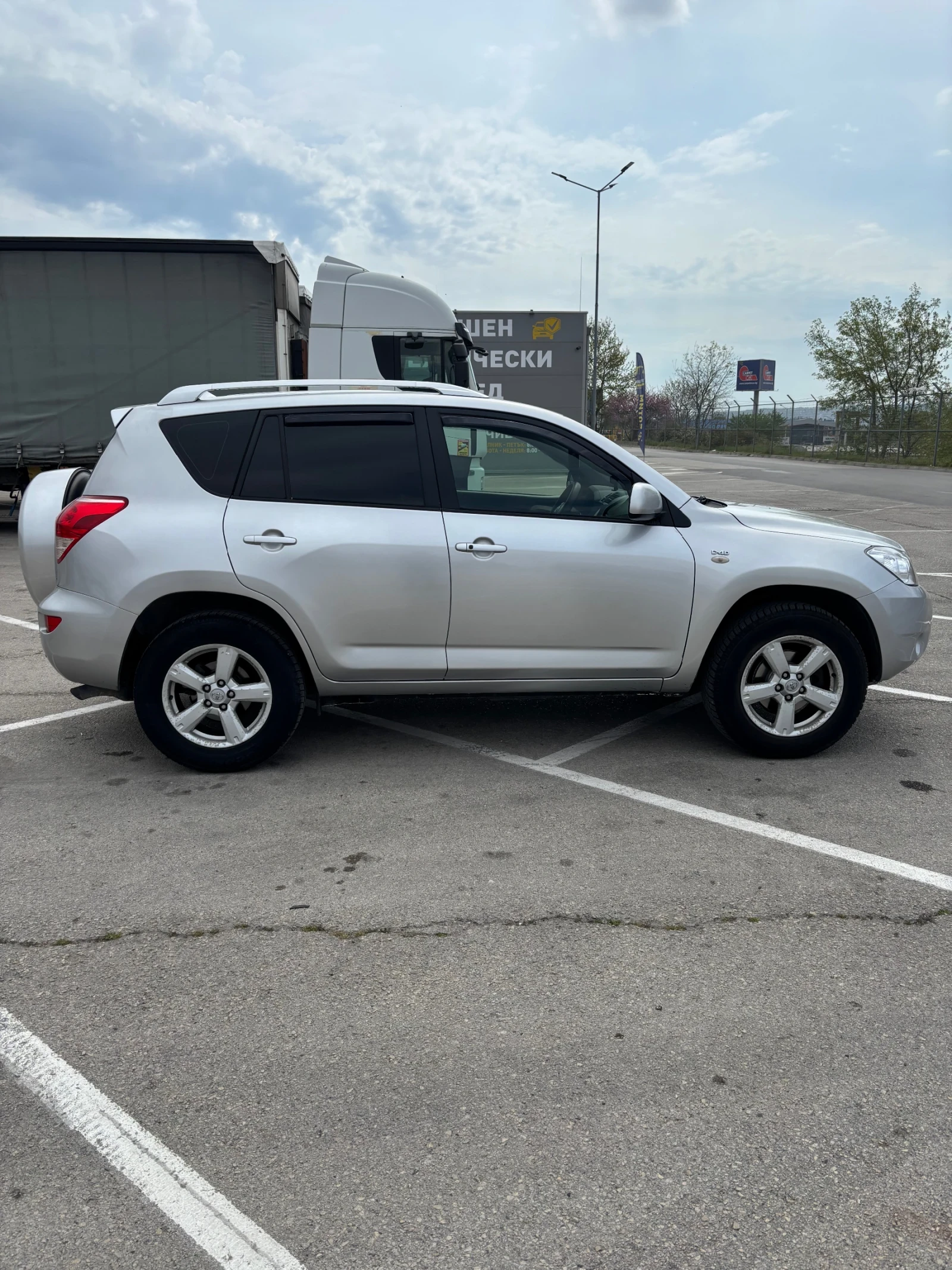 Toyota Rav4  - изображение 4