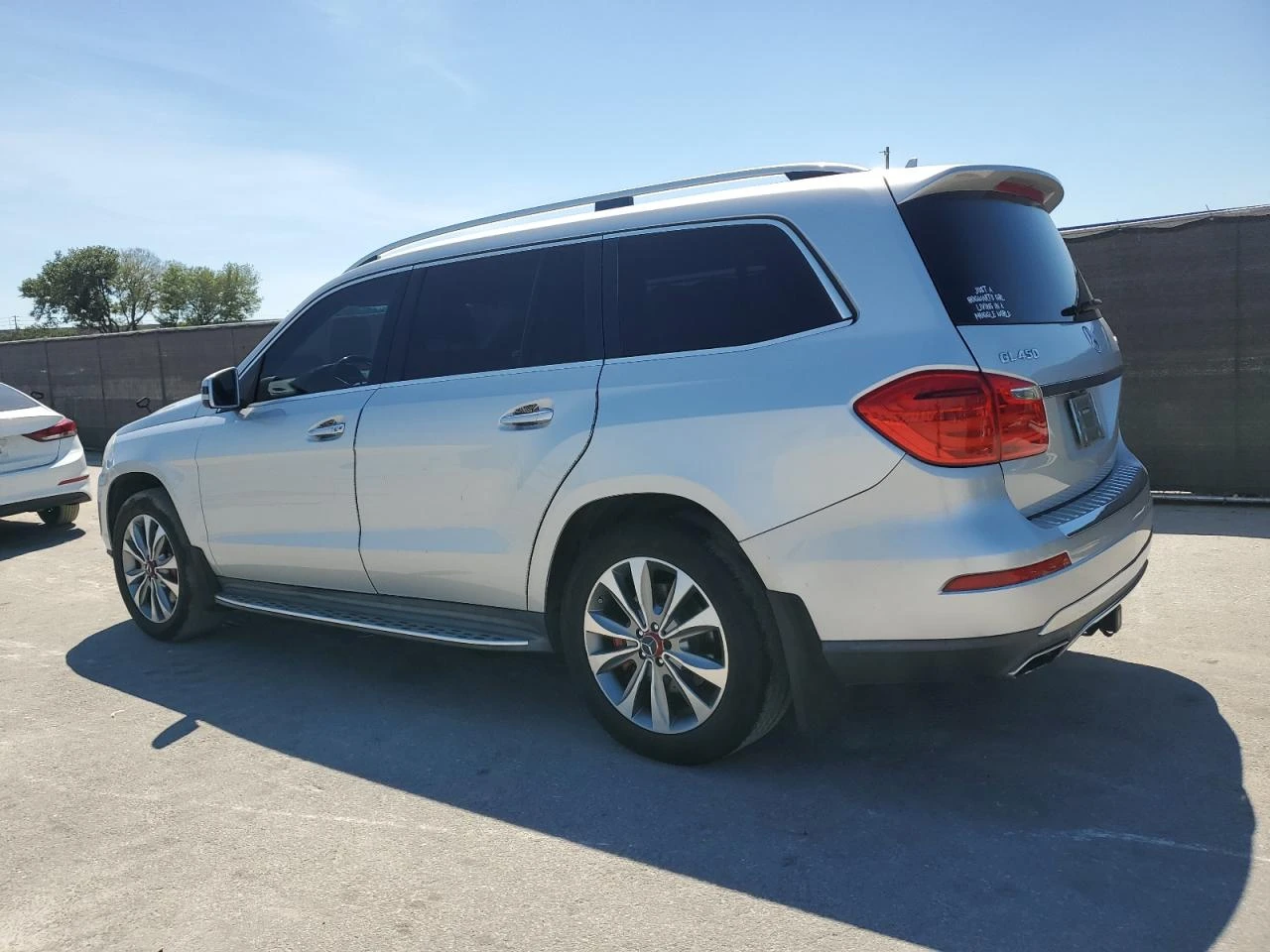 Mercedes-Benz GL 450 4MATIC* ПОДГРЕВ* КАМЕРА* МАСАЖ* КЕЙЛЕС*  - изображение 4