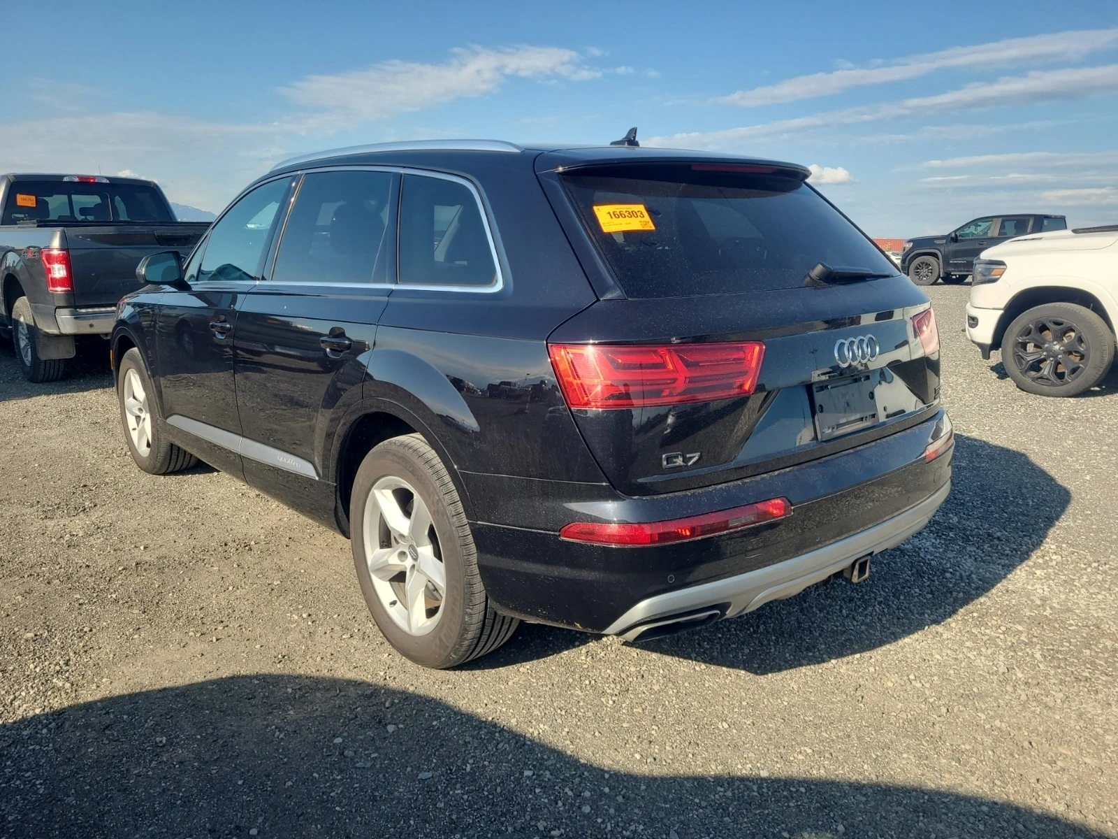 Audi Q7 Progressiv* ЦЕНА ДО БЪЛГАРИЯ * (CARFAX) - изображение 3