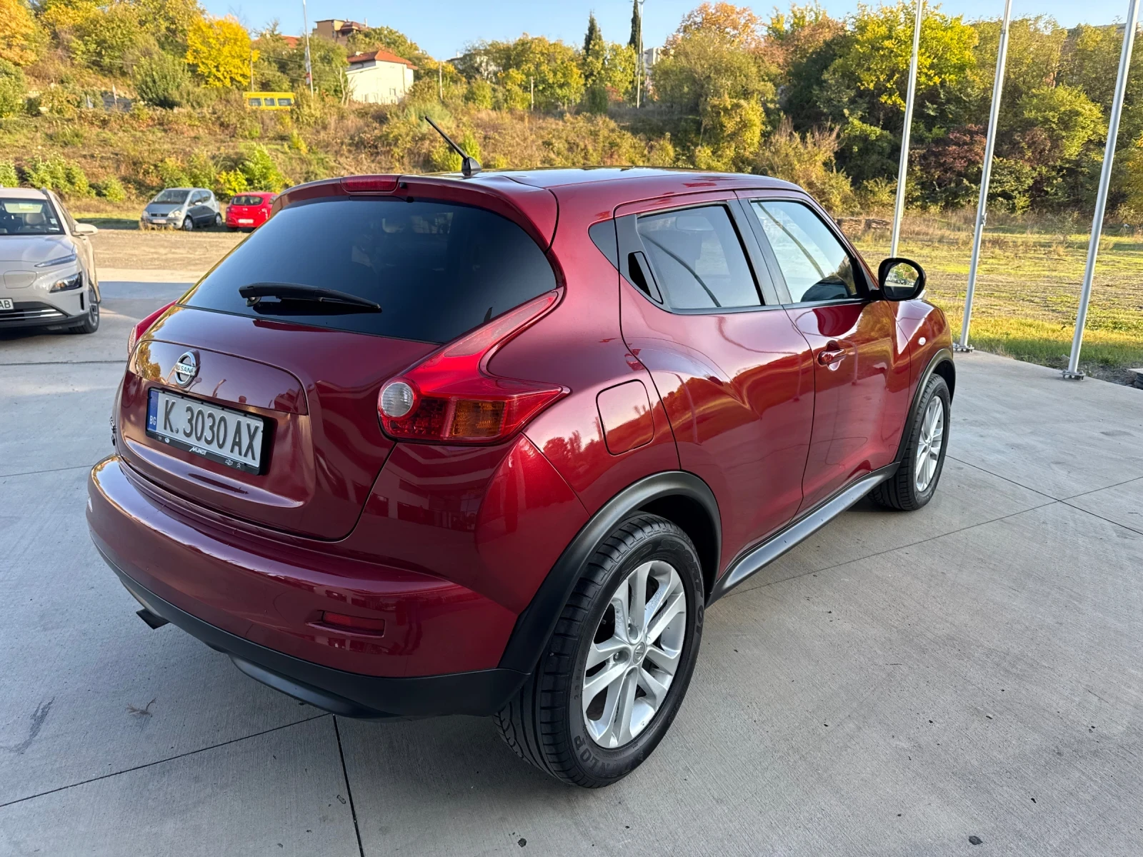 Nissan Juke 4x4/Keyless/Камера/Автоматик/1-ви Собственик - изображение 6
