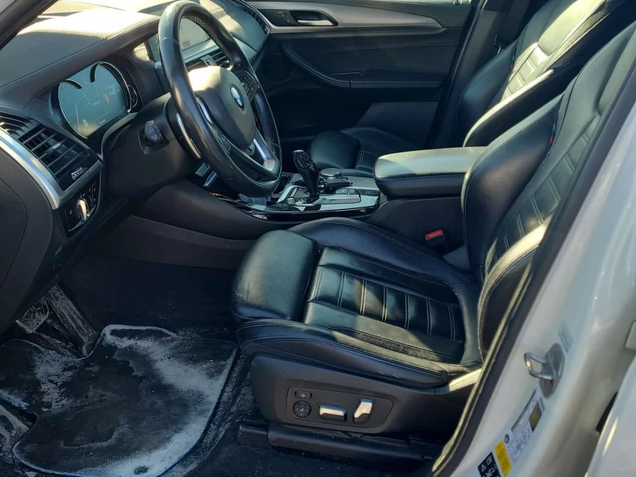 BMW X3 M40I /CARFAX / М Пакет/Подгрев /Панорама/Памет/2кл - изображение 6