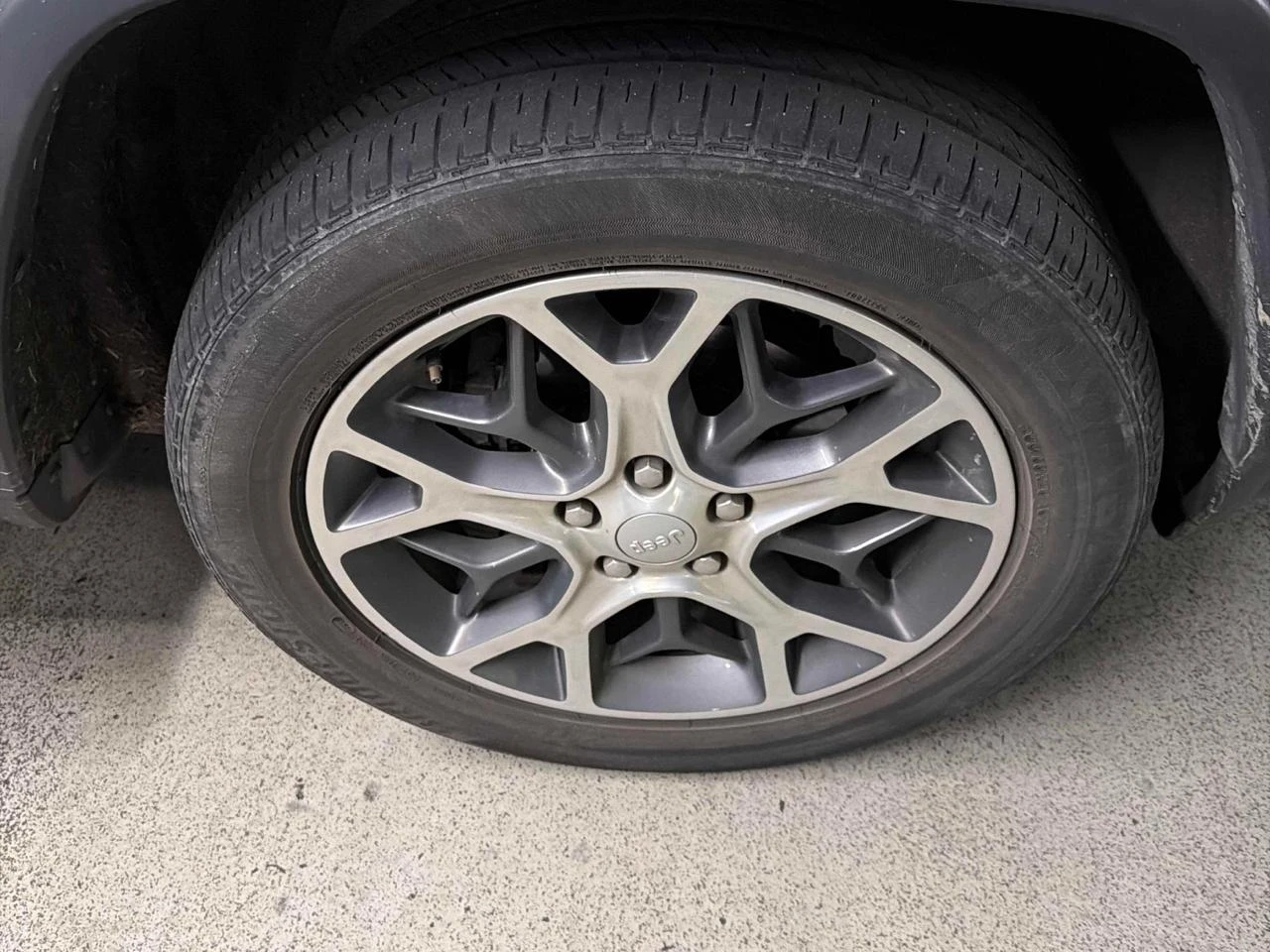 Jeep Grand cherokee Limited* Distronic* Обдух* Carplay* Пано* подгрев*, снимка 8 - Автомобили и джипове - 53825586