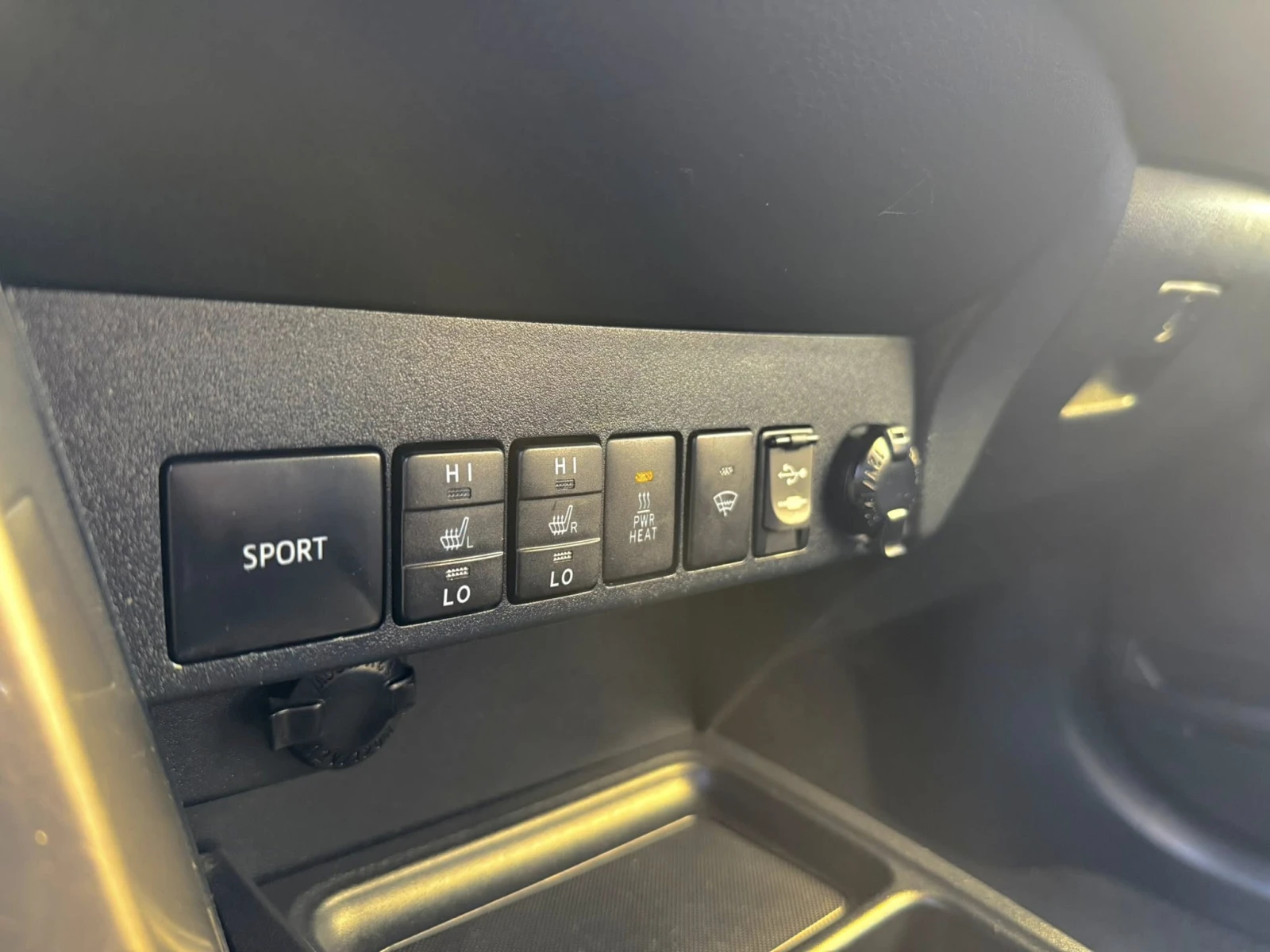 Toyota Rav4 4x4 LIMITED EDITION, снимка 12 - Автомобили и джипове - 54878486