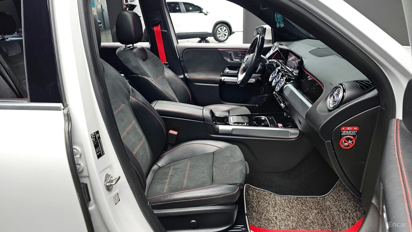 Mercedes-Benz GLB35AMG 4MATIC* DISTRONIC* �������* ������* ��������*  | Mobile.bg � ����������� 9