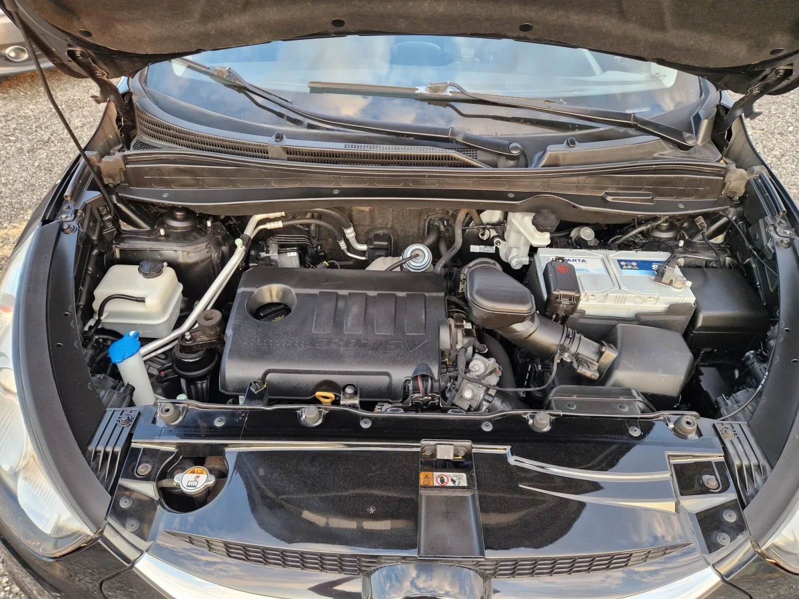 Hyundai IX35 1.7CRDI, снимка 16 - Автомобили и джипове - 55633740
