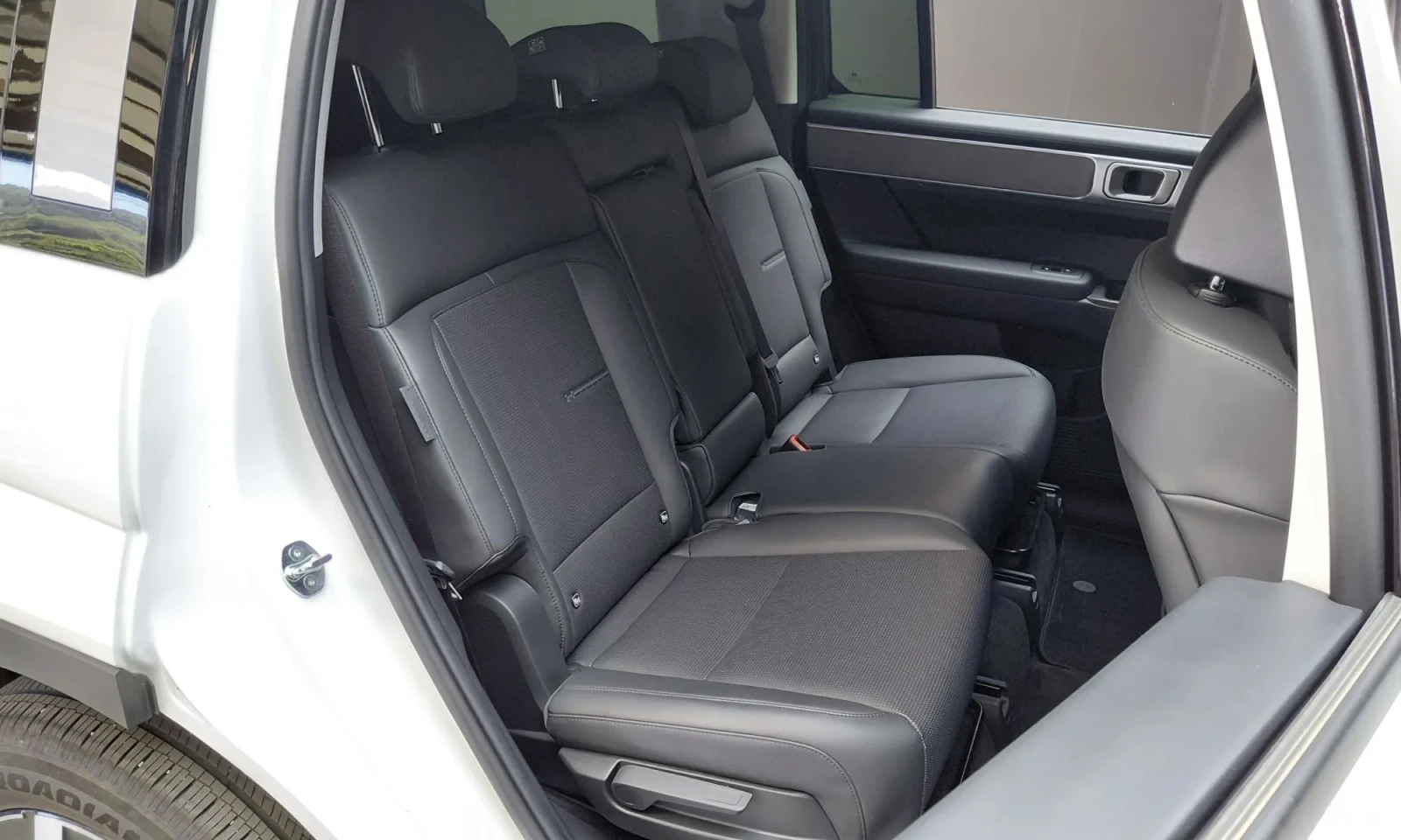 Hyundai Santa fe Gasoline 2.5T 2WD, снимка 11 - Автомобили и джипове - 56125463