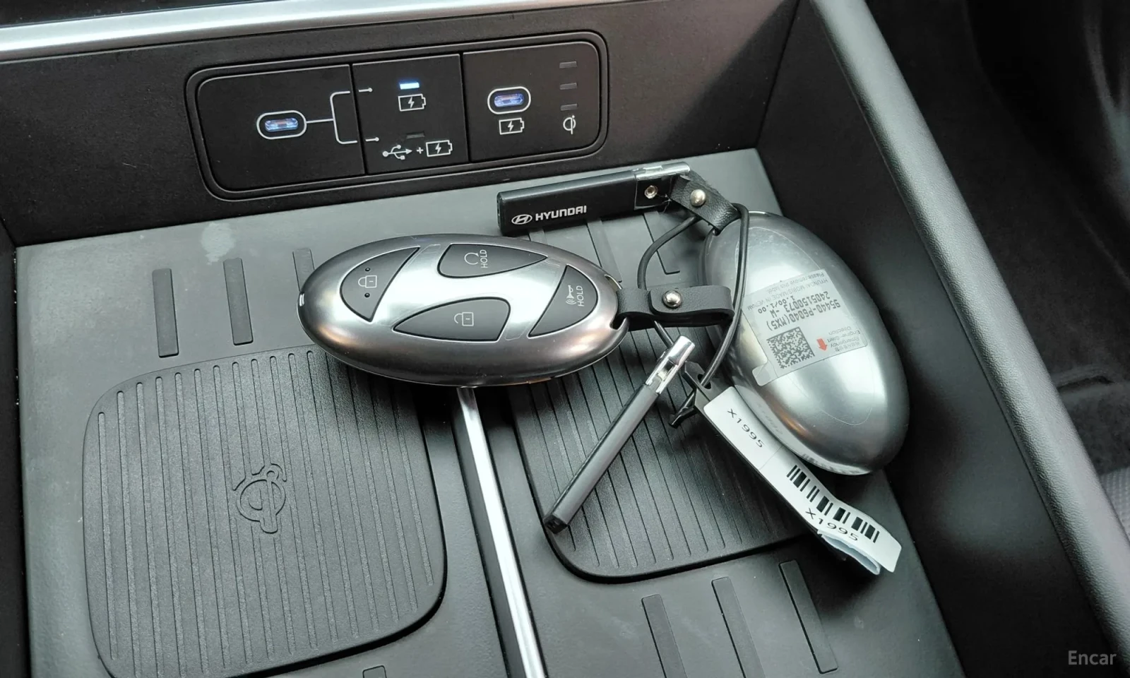 Hyundai Santa fe Gasoline 2.5T 2WD, снимка 15 - Автомобили и джипове - 56125463