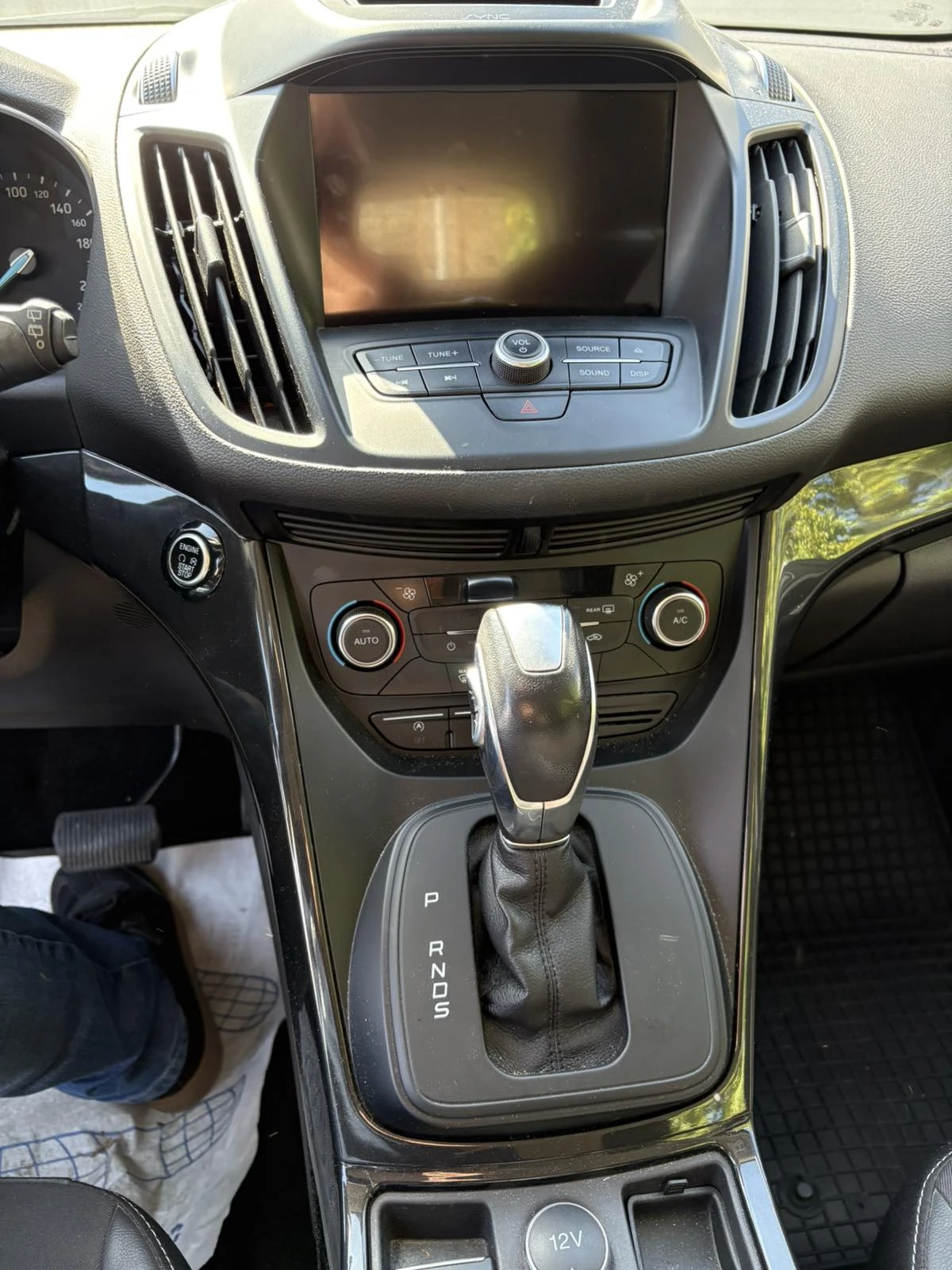 Ford Kuga 1.5 EcoBoost 150Hp, снимка 11 - Автомобили и джипове - 56325082