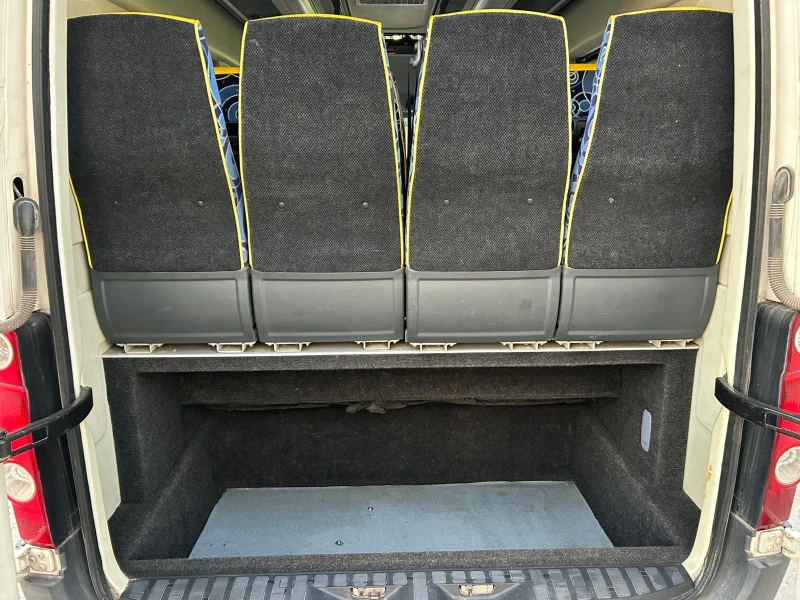 VW Crafter 2.5TDI 163 21 местен , снимка 9 - Бусове и автобуси - 51020851