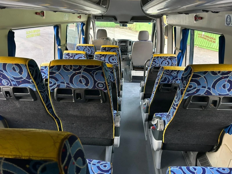 VW Crafter 2.5TDI 163 21 местен , снимка 12 - Бусове и автобуси - 51020851