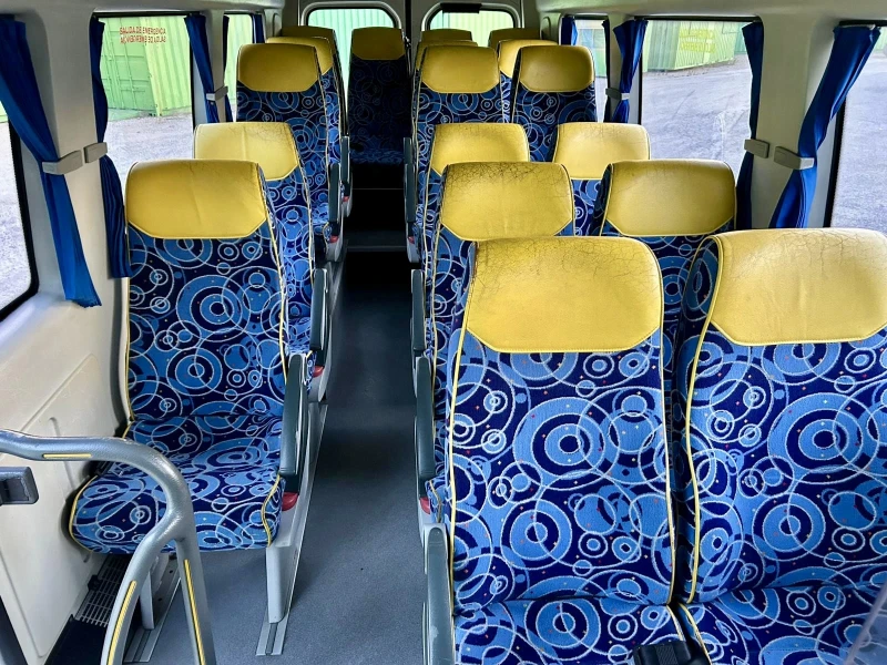 VW Crafter 2.5TDI 163 21 местен , снимка 11 - Бусове и автобуси - 51020851