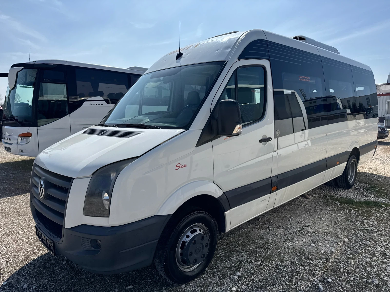 VW Crafter 2.5TDI 163кс, снимка 3 - Бусове и автобуси - 51020851