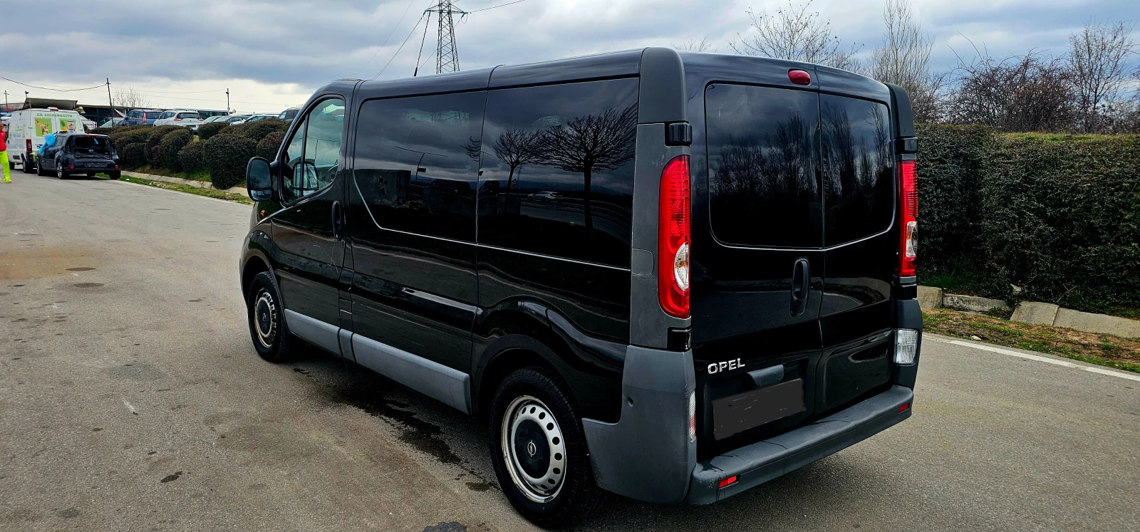 Opel Vivaro 2.0 ТОП   9 MECTA, снимка 2 - Бусове и автобуси - 53947737