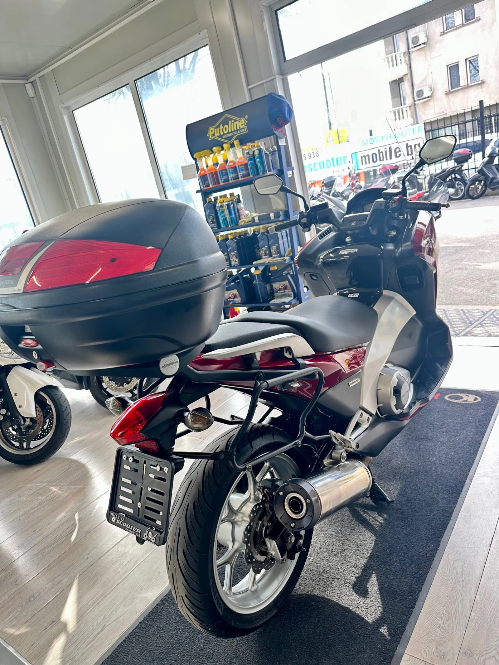 Honda Integra 700i ABS 03.2012г., снимка 9 - Мотоциклети и мототехника - 54194378