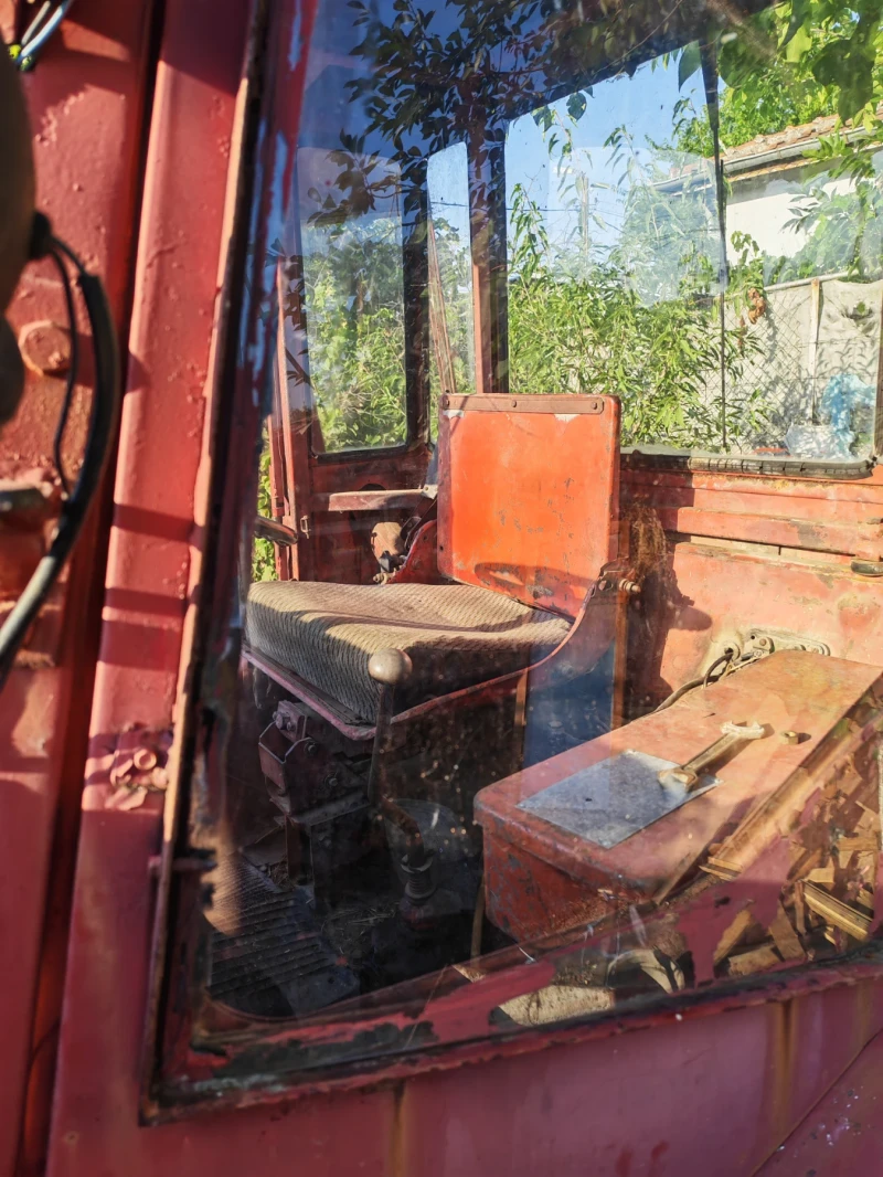 Трактор Т T16 МГ-1, снимка 7 - Селскостопанска техника - 50954942