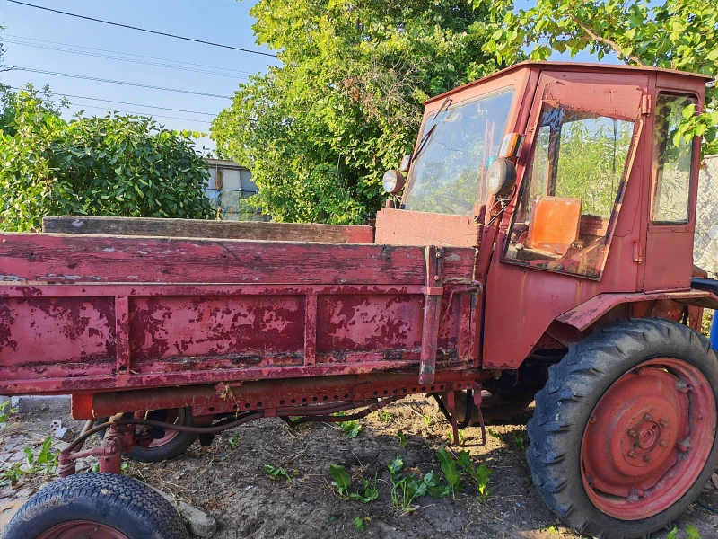 Трактор Т T16 МГ-1, снимка 2 - Селскостопанска техника - 50954942