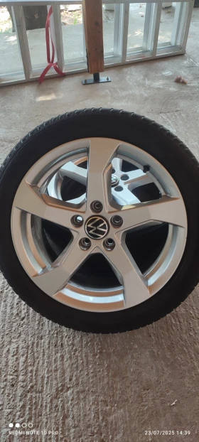    235/40R17  VW Golf | Mobile.bg    5