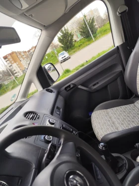 VW Caddy 1.6 tdi navi , снимка 10