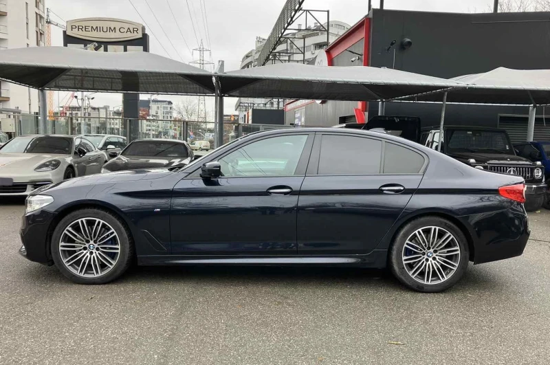 BMW 530 D X Drive M Package, снимка 2 - Автомобили и джипове - 47383560