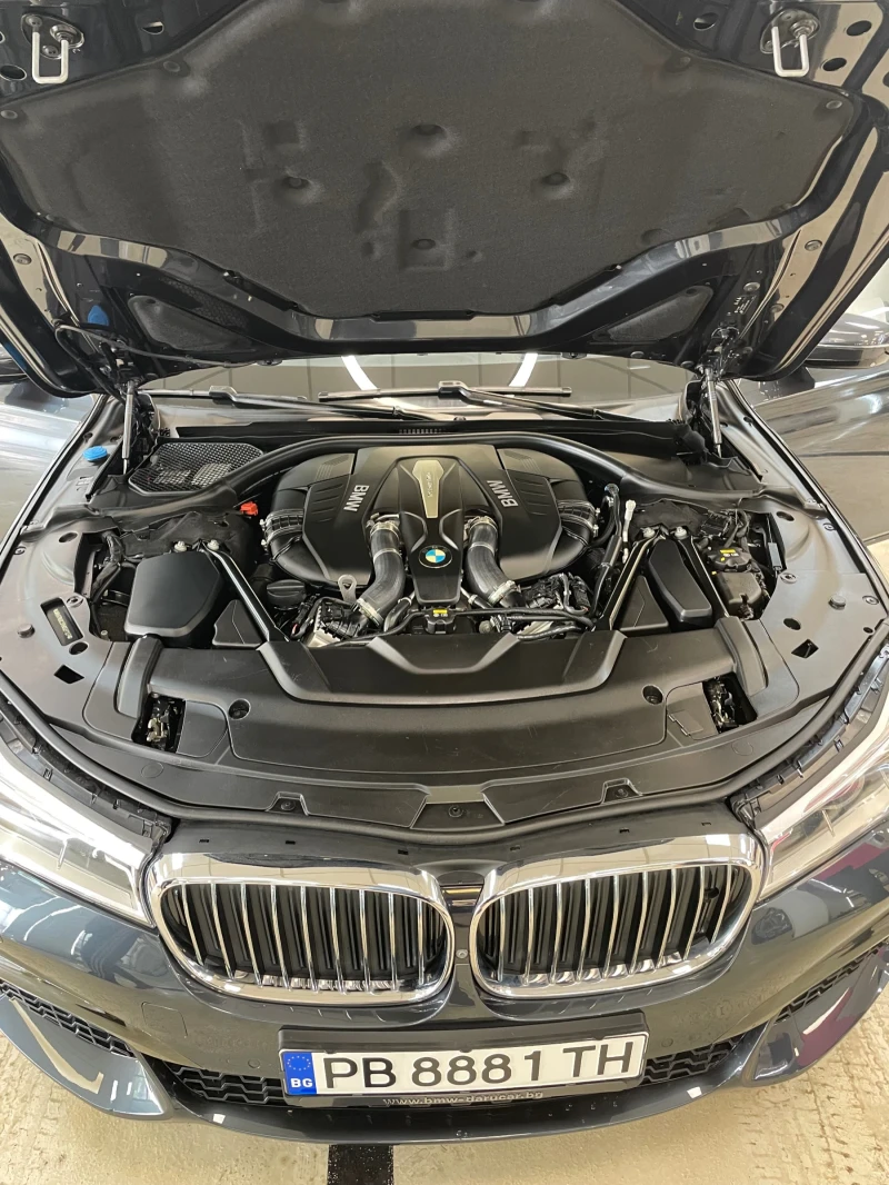 BMW 750 X DRIVE , снимка 9 - Автомобили и джипове - 47598300