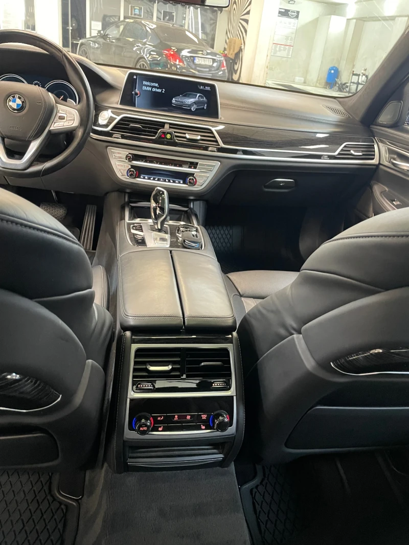 BMW 750 X DRIVE , снимка 10 - Автомобили и джипове - 47598300