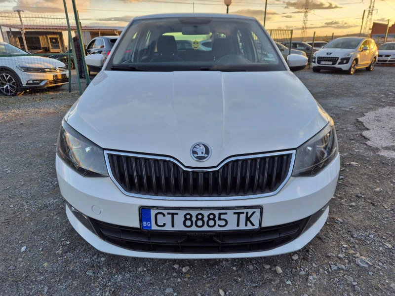 Skoda Fabia 1.0i MPI, снимка 8 - Автомобили и джипове - 48275845