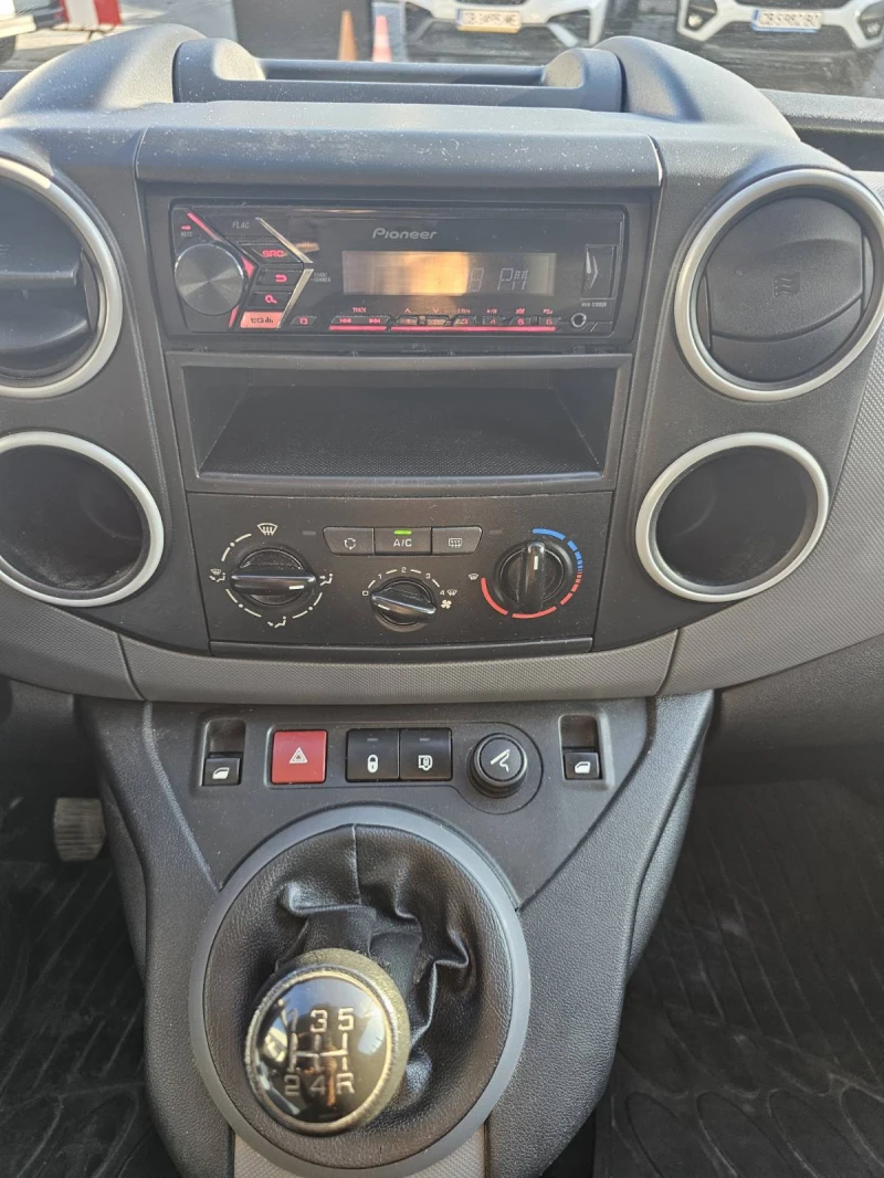 Citroen Berlingo 1.6, снимка 9 - Автомобили и джипове - 51762155