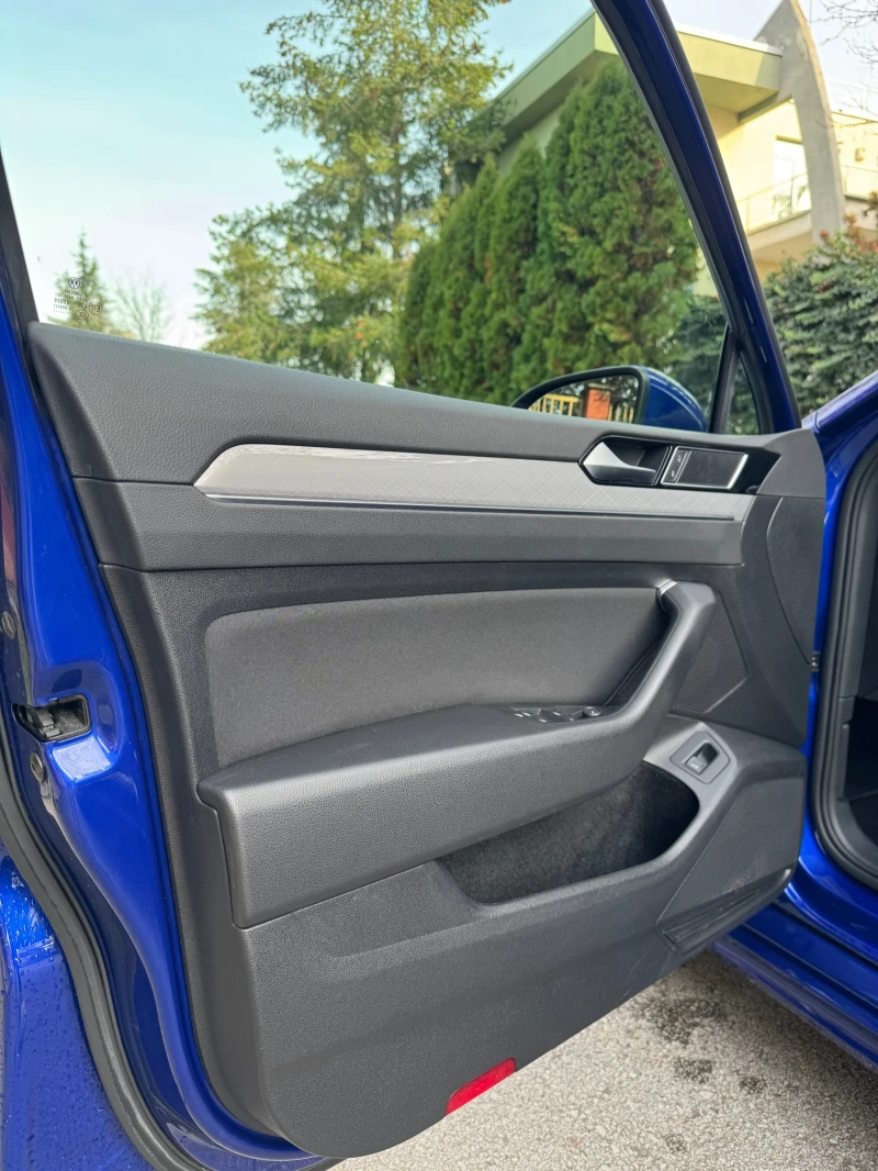 VW Passat 2.0TDI* R LINE * 115 000 км. ОЧАКВАН ВНОС , снимка 10 - Автомобили и джипове - 52584475