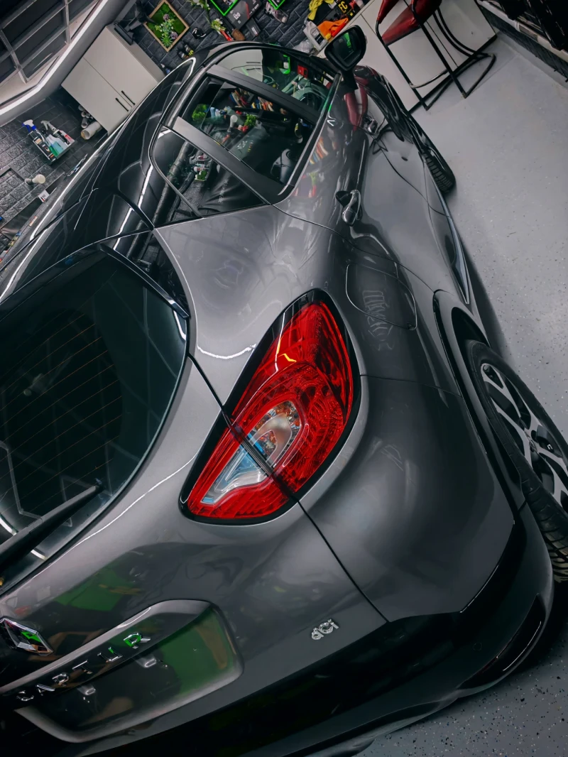 Renault Captur 1.5dciNaviLED, снимка 5 - Автомобили и джипове - 52725744