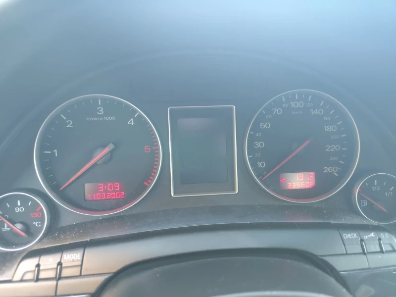 Audi A4 1.9 tdi , снимка 10 - Автомобили и джипове - 52743406