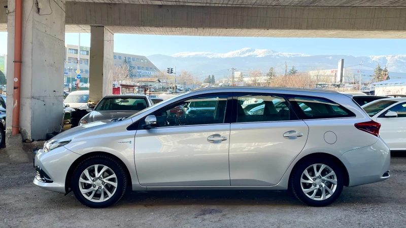 Toyota Auris СЕРВ. ДОК., снимка 8 - Автомобили и джипове - 52934949