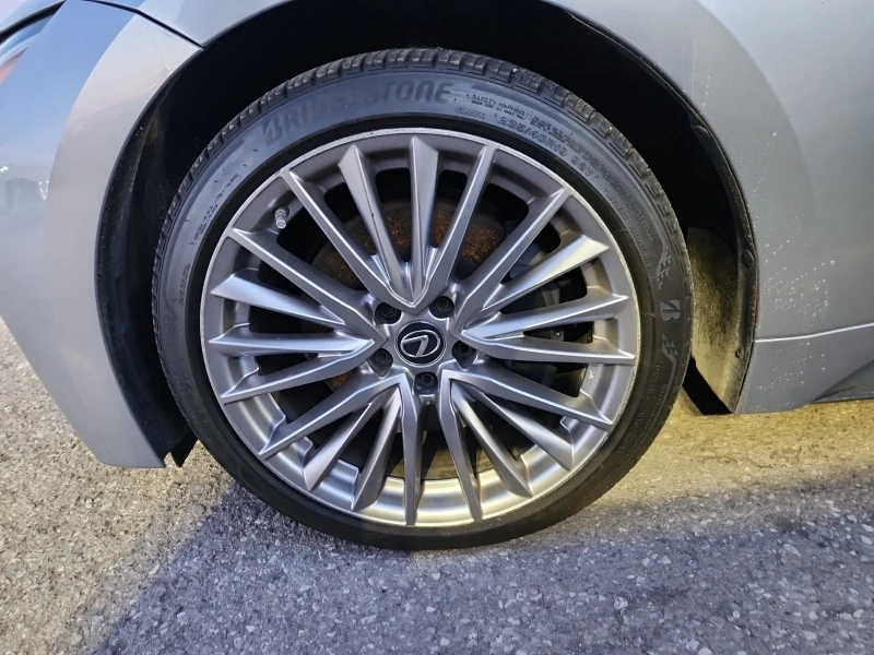 Lexus IS 300 * * CARFAX * * АВТО КРЕДИТ * * , снимка 5 - Автомобили и джипове - 52999290