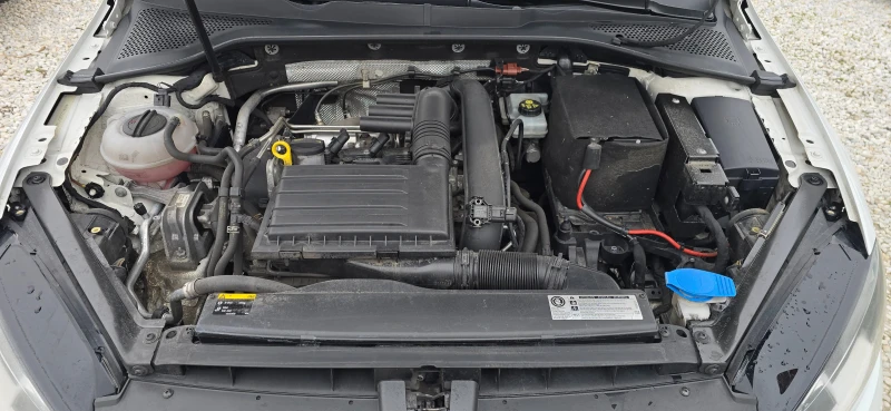 VW Golf 1.4 TSI 125к.с, снимка 6 - Автомобили и джипове - 53179771